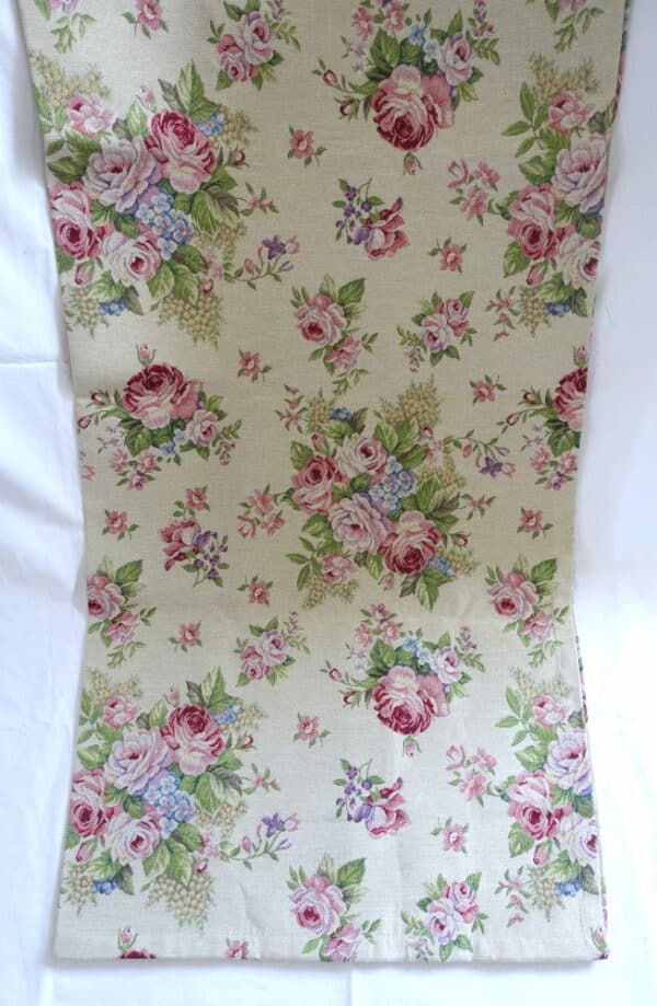 Gobelin Tischdecke mit Rosen